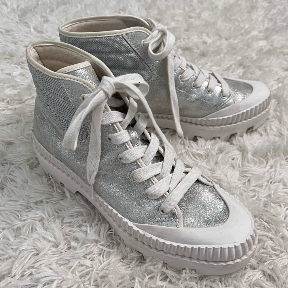 Dolce Vita Ociana Silver Shimmer High Top Sneakers Size 8.5